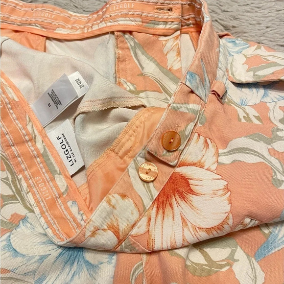 Liz Golf Size Shorts Size 16 Silk Pleat Front Peach Floral Hawaiian Print - Picture 9 of 10